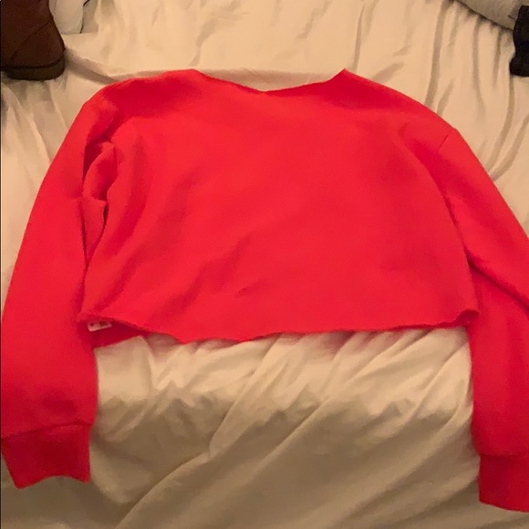 long sleeve crop top - Picture 2 of 2